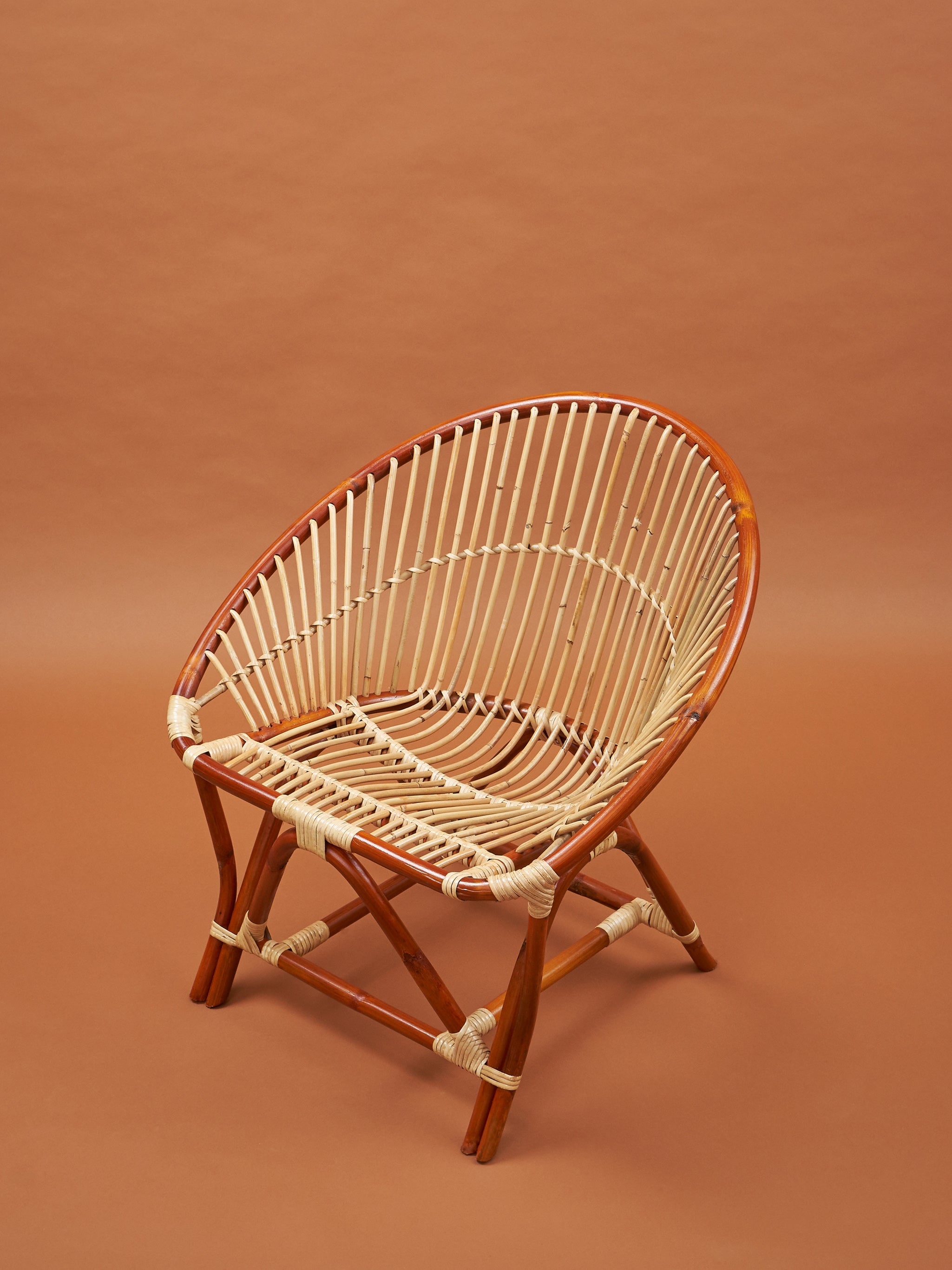 Clam Chair