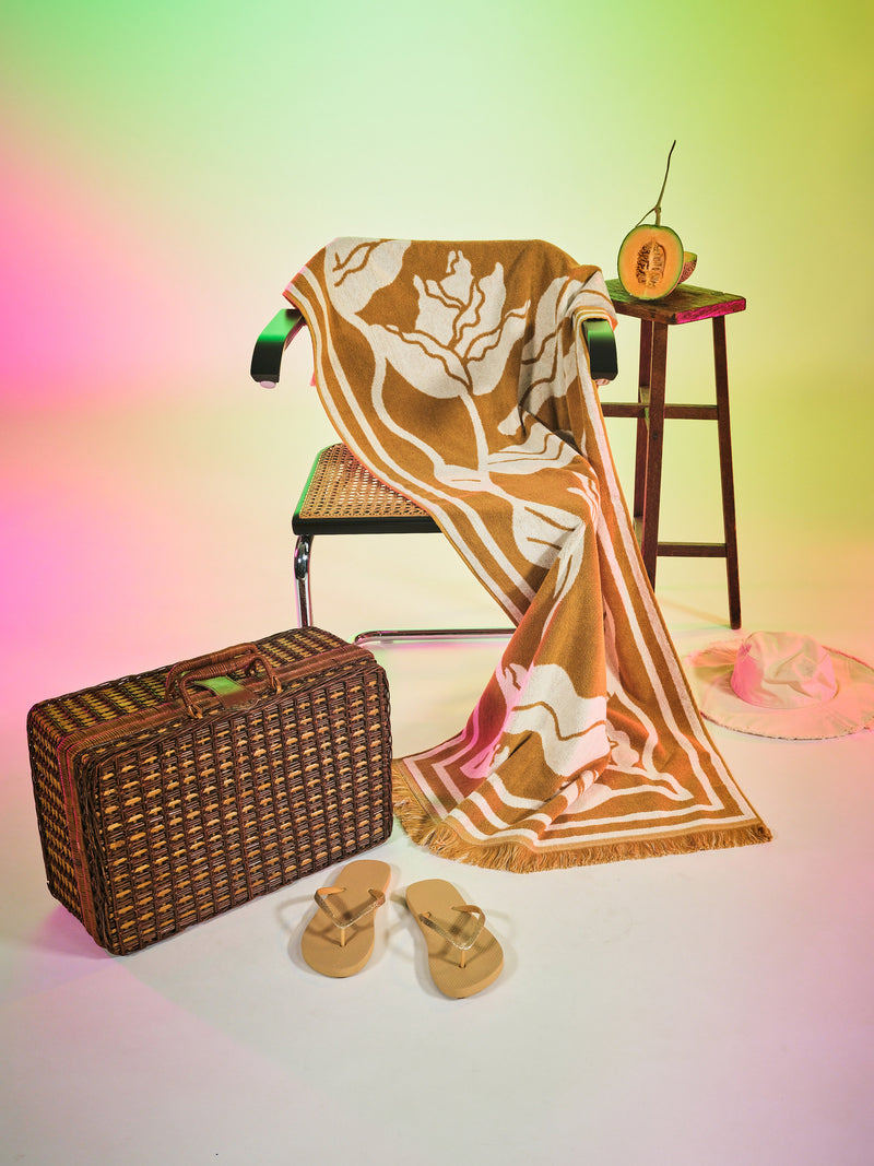 Teh Tarik Tulips Towel