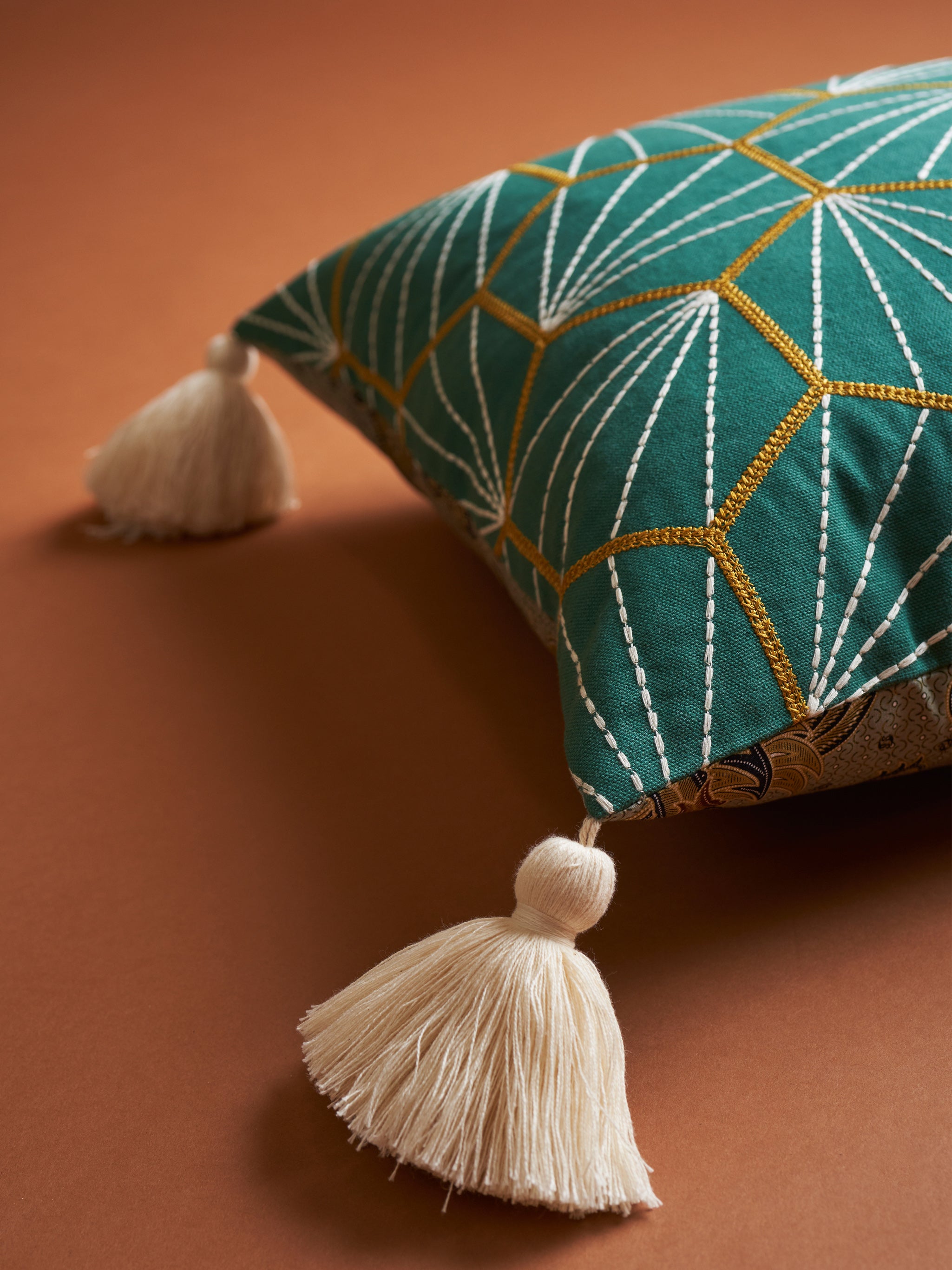 Aikyo Cushion