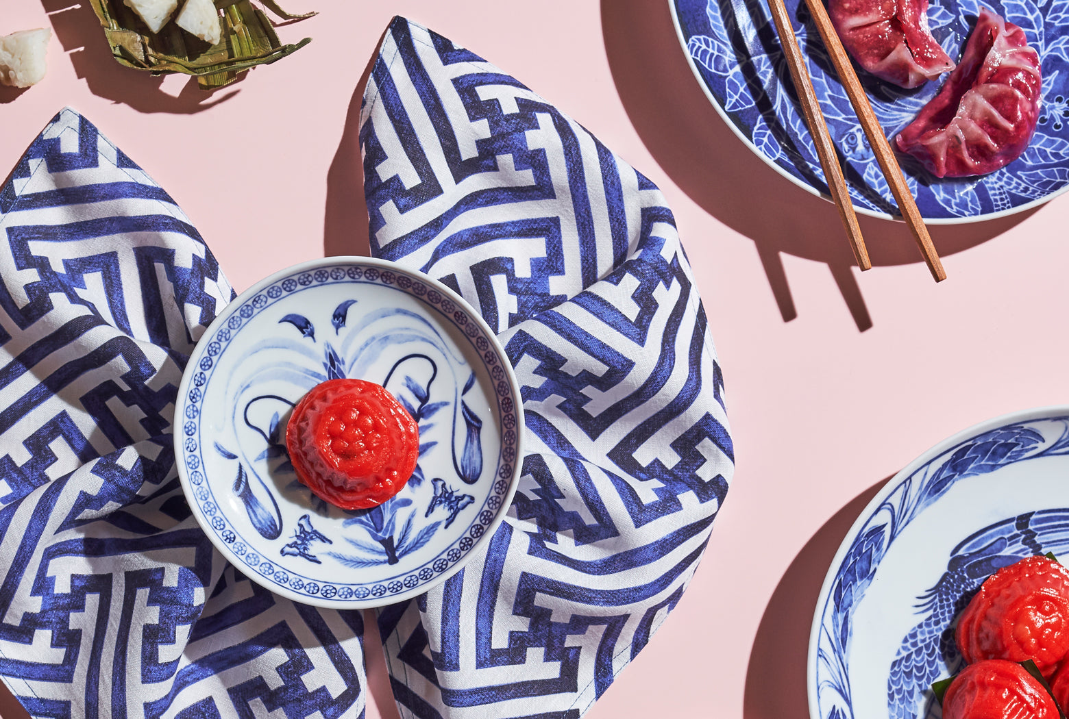 Pitcher Plant Side Plate Set