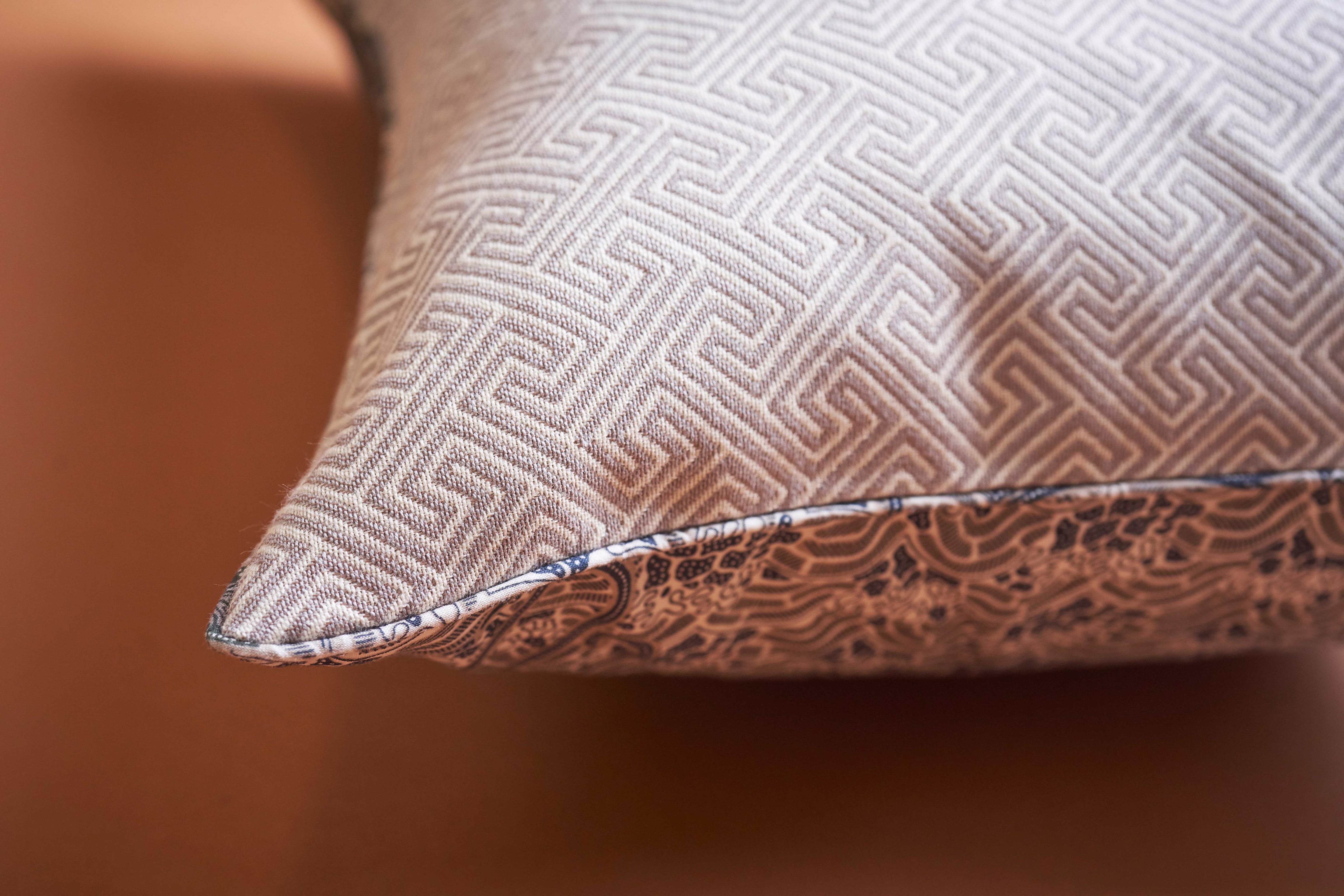 Galangal Cushion