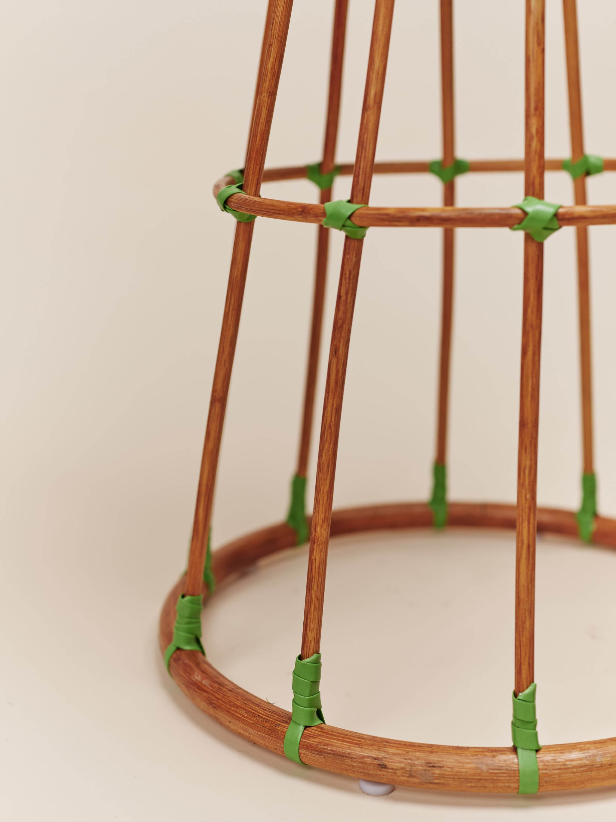 Standing Planter (Brown)
